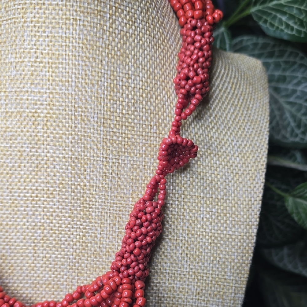 15 Strand Coral Red Glass Beaded Necklace With A Beaded Toggle Clasp - Picture 2 of 9